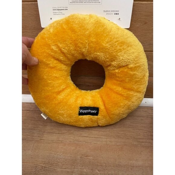 NWT ZippyPaws Jumbo Donutz Plush Dog Toy - Fun & Safe Stuffed Toy For Pets - Picture 2 of 4